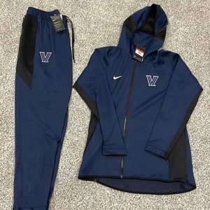 Nike Mens Large travel suit (Pants and Jacket combo) - Villanova logo
